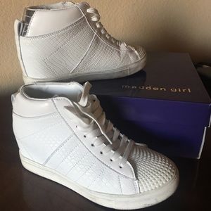 Madden Girl Wedge Sneaker. Size 6.5